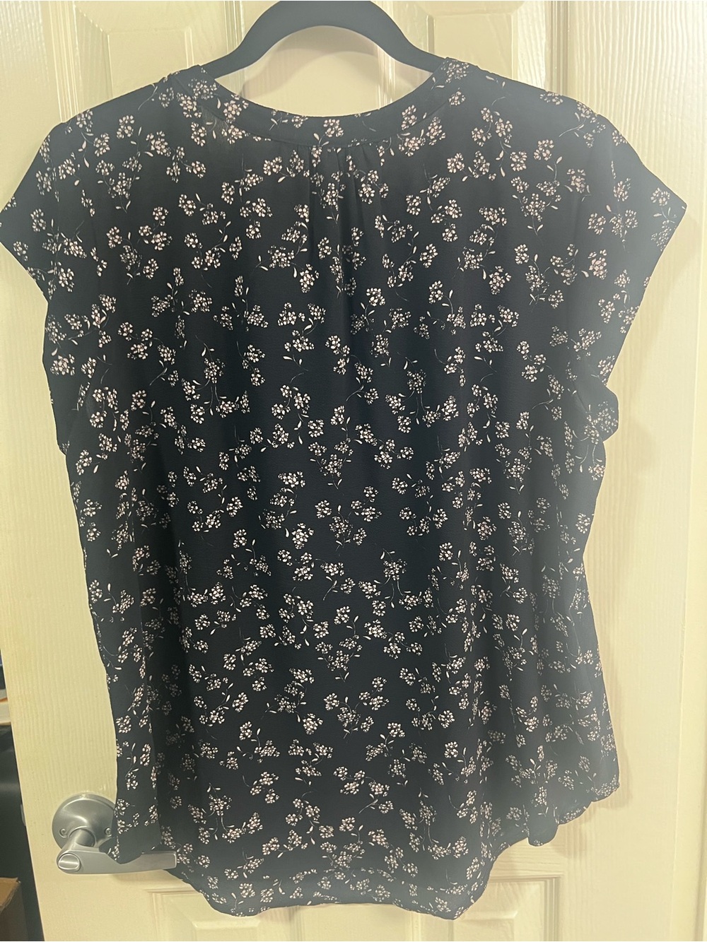 Black Floral Cap-Sleeve Blouse